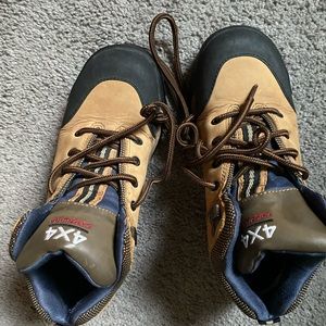 Hiking boots women’s size 7